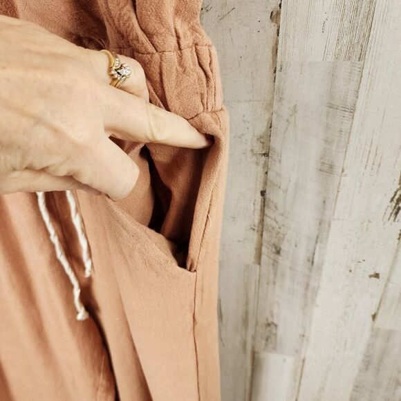 Umgee Sleeveless V-neck Drawstring Waist Jumpsuit Brown Size Small - Picture 6 of 10